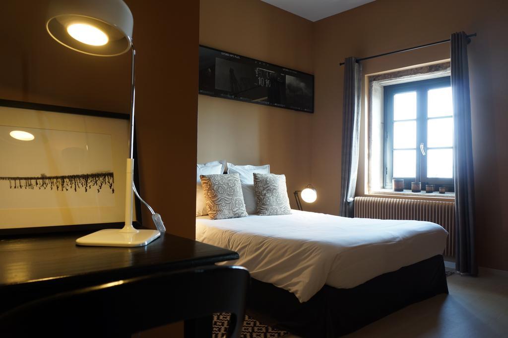 Hotel Courtille De Solutre ห้อง รูปภาพ