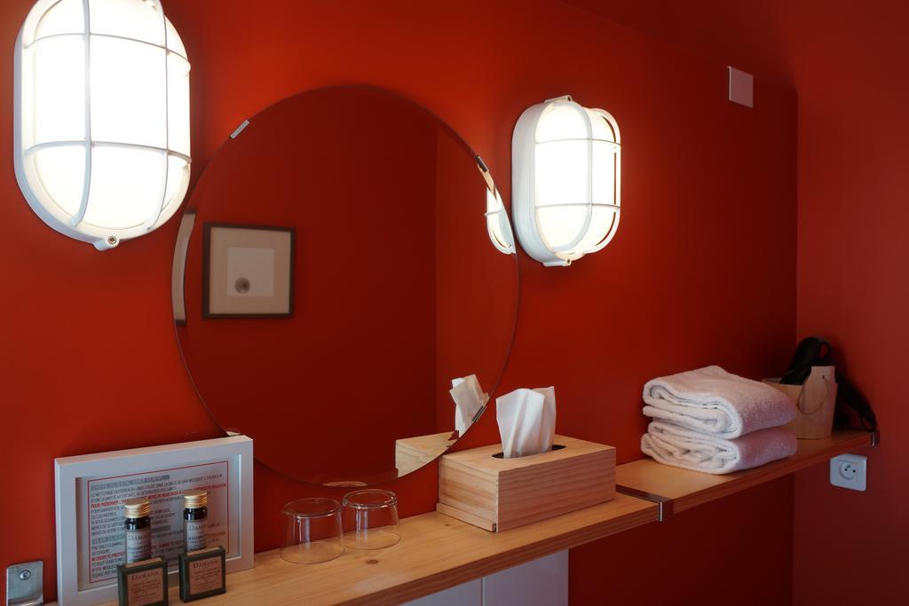 Hotel Courtille De Solutre ภายนอก รูปภาพ