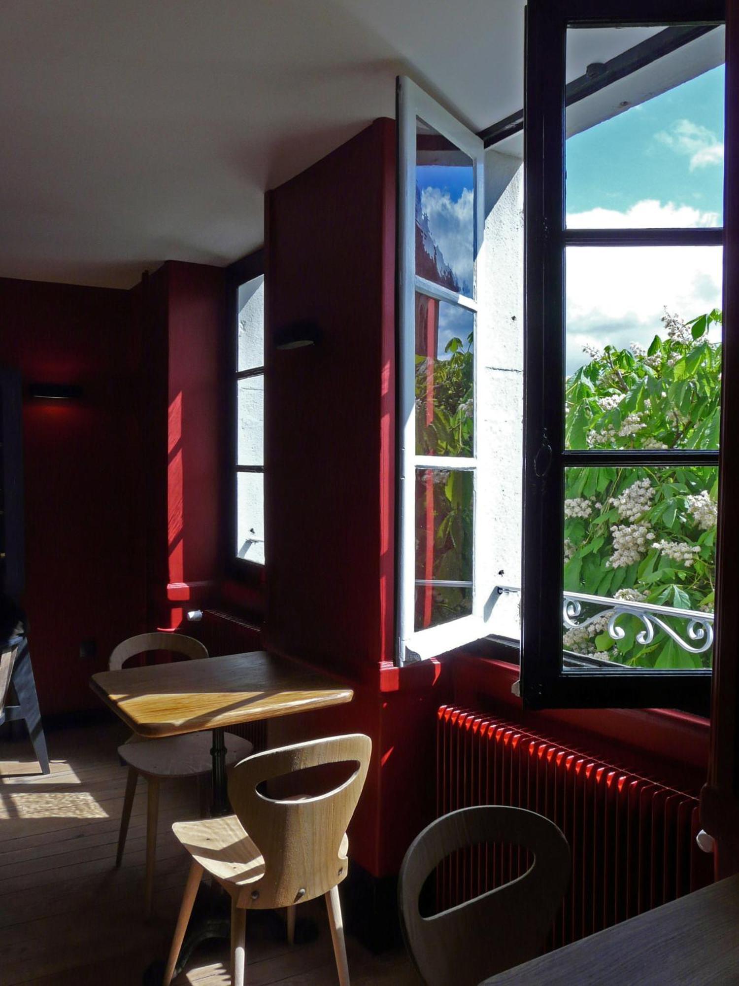 Hotel Courtille De Solutre ภายนอก รูปภาพ