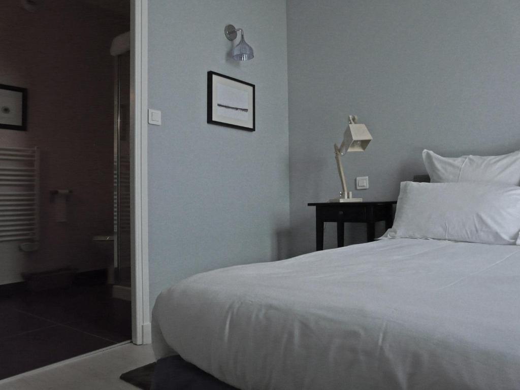 Hotel Courtille De Solutre ห้อง รูปภาพ